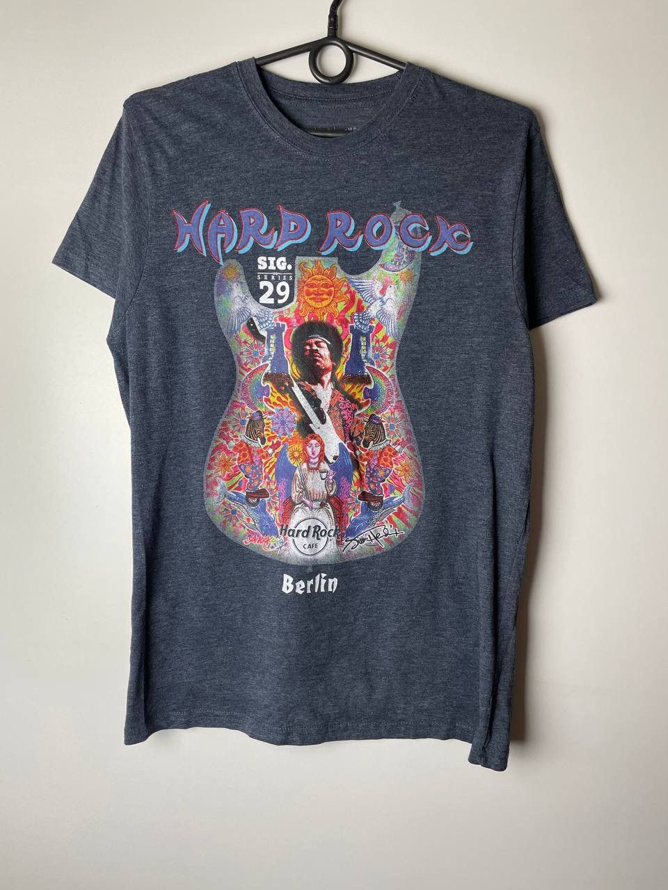 Hard Rock Cafe Jimmy Hendrix Hard Rock vintage t-shirts size S Size US S / EU 44-46 / 1 - 1 Thumbnail