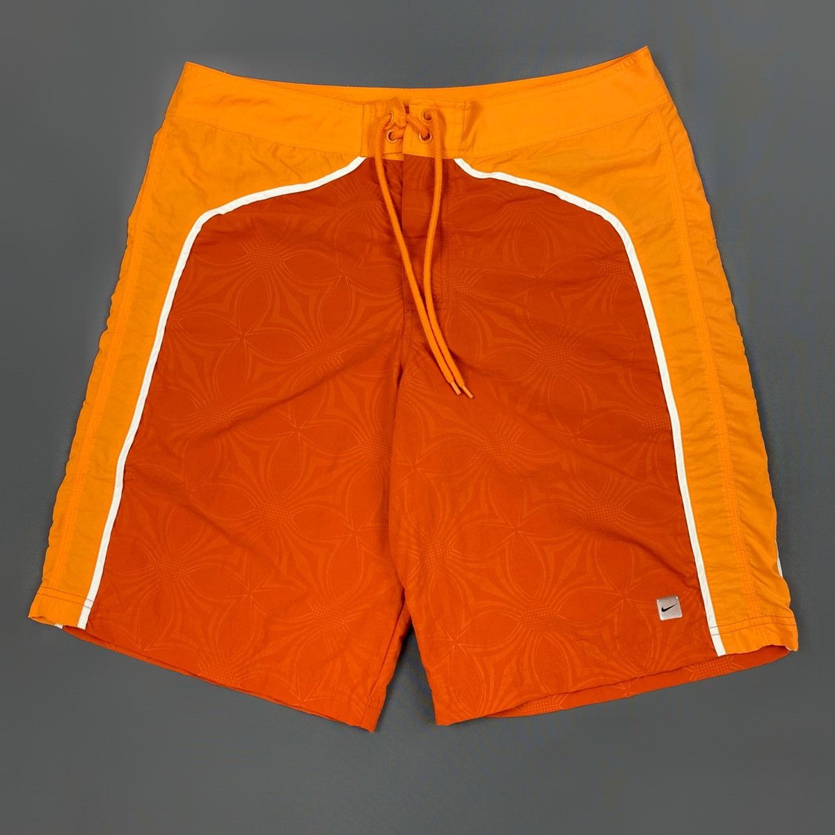 Vintage 2000’s Vintage Nike Nylon Surfing Board Shorts W34 Size US 34 / EU 50 - 1 Thumbnail