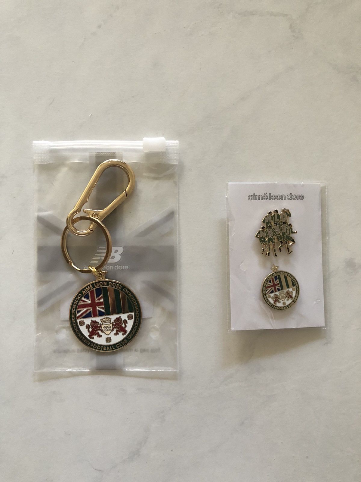 Aime Leon Dore × New Balance Set of 2 ALD / New Balance 991 Keychain and Pin Pack green Size ONE SIZE - 3 Thumbnail