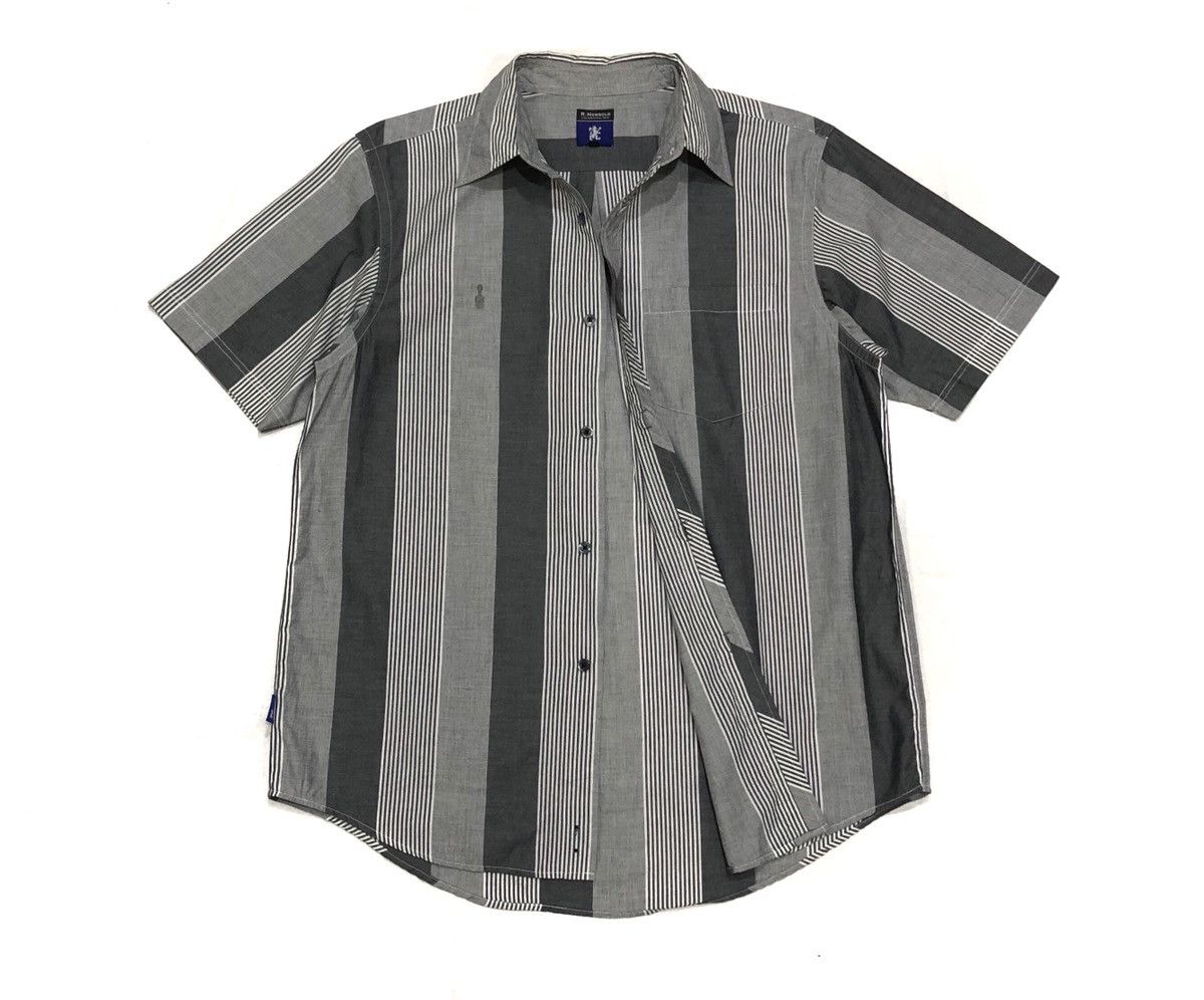 Paul Smith NEWBOLD A DIVISION OF PAUL SMITH Short Size US L / EU 52-54 / 3 - 2 Thumbnail