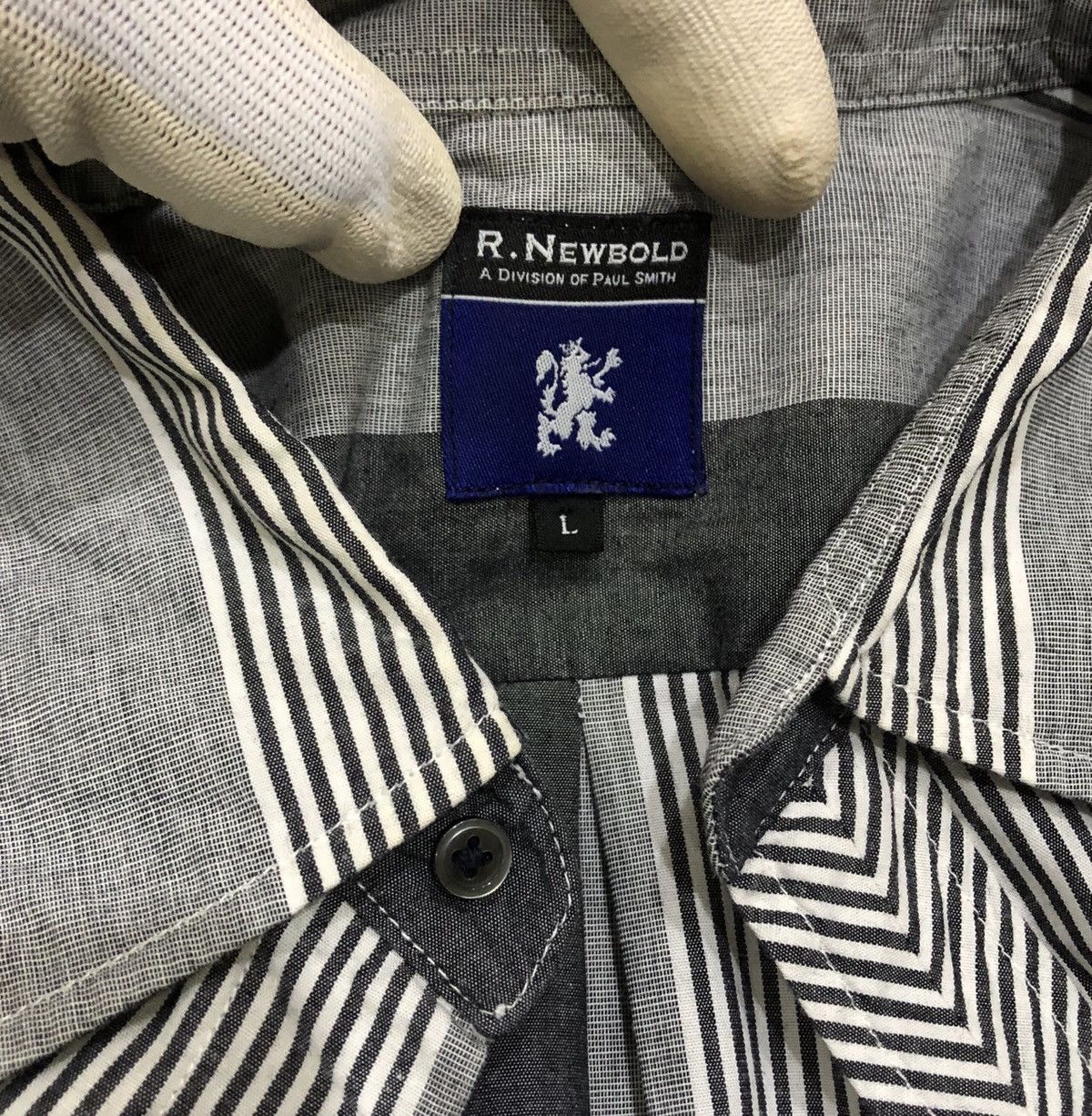 Paul Smith NEWBOLD A DIVISION OF PAUL SMITH Short Size US L / EU 52-54 / 3 - 5 Thumbnail
