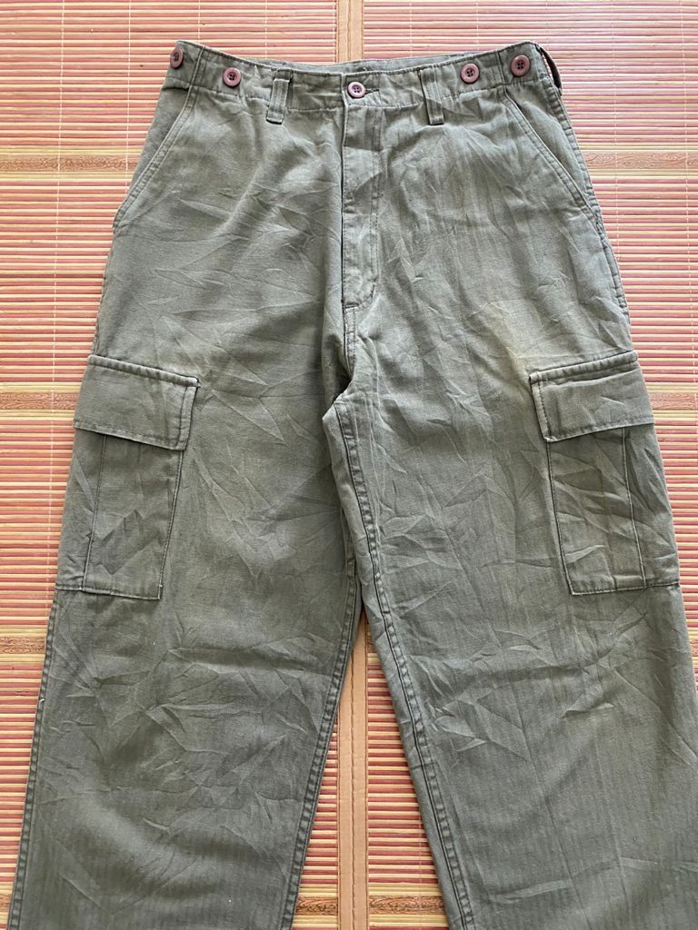 Japanese Brand RARE🔥Japanese Cargo Pants Multi Pocket Bondage Parachute Size US 29 - 3 Thumbnail