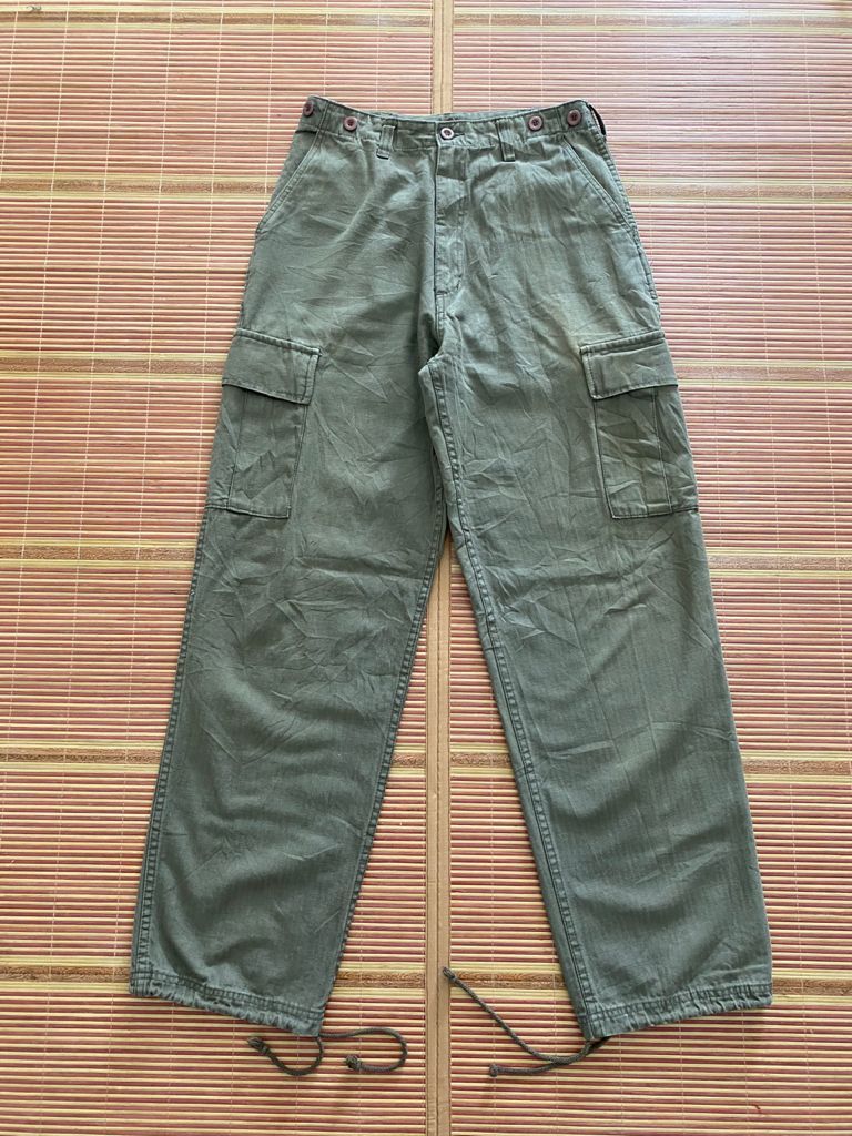 Japanese Brand RARE🔥Japanese Cargo Pants Multi Pocket Bondage Parachute Size US 29 - 1 Thumbnail