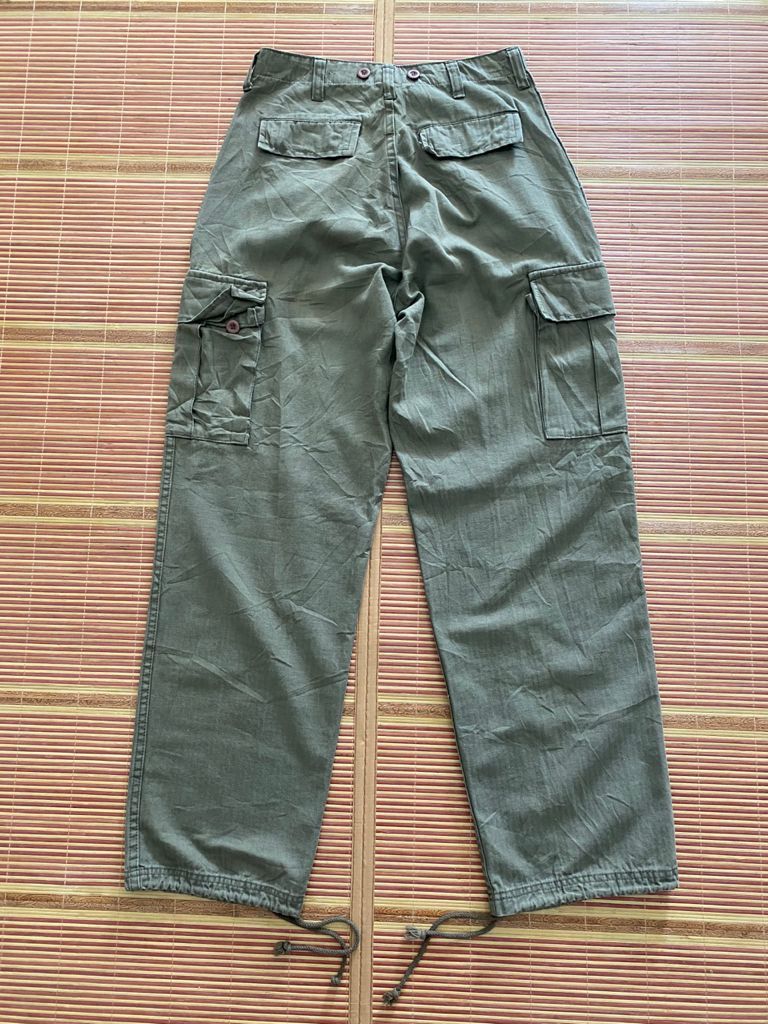 Japanese Brand RARE🔥Japanese Cargo Pants Multi Pocket Bondage Parachute Size US 29 - 2 Thumbnail