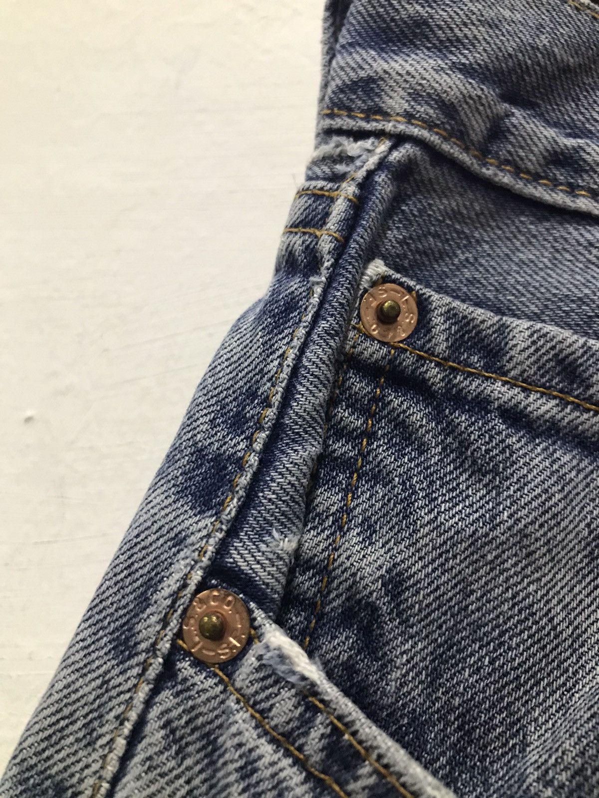 Levi's Vintage Levis Distressed Denim jeans pants Size US 32 / EU 48 - 9 Thumbnail