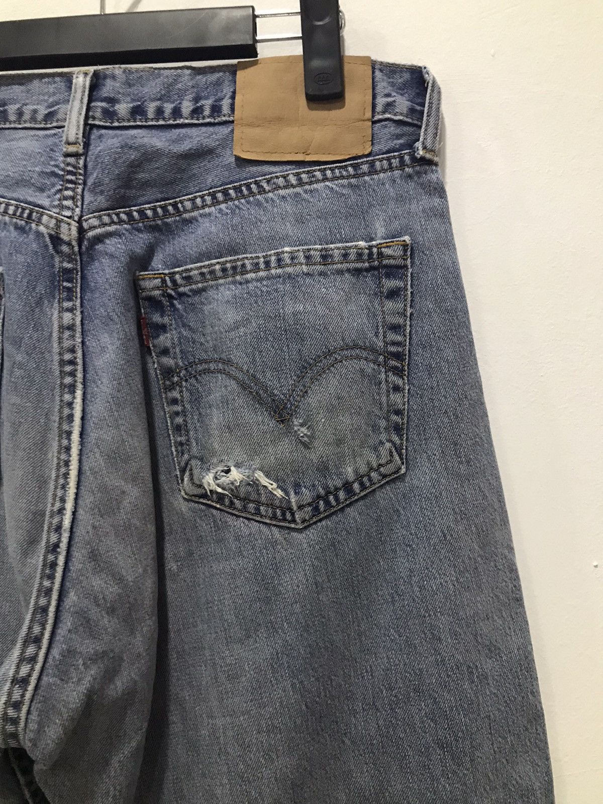 Levi's Vintage Levis Distressed Denim jeans pants Size US 32 / EU 48 - 13 Thumbnail