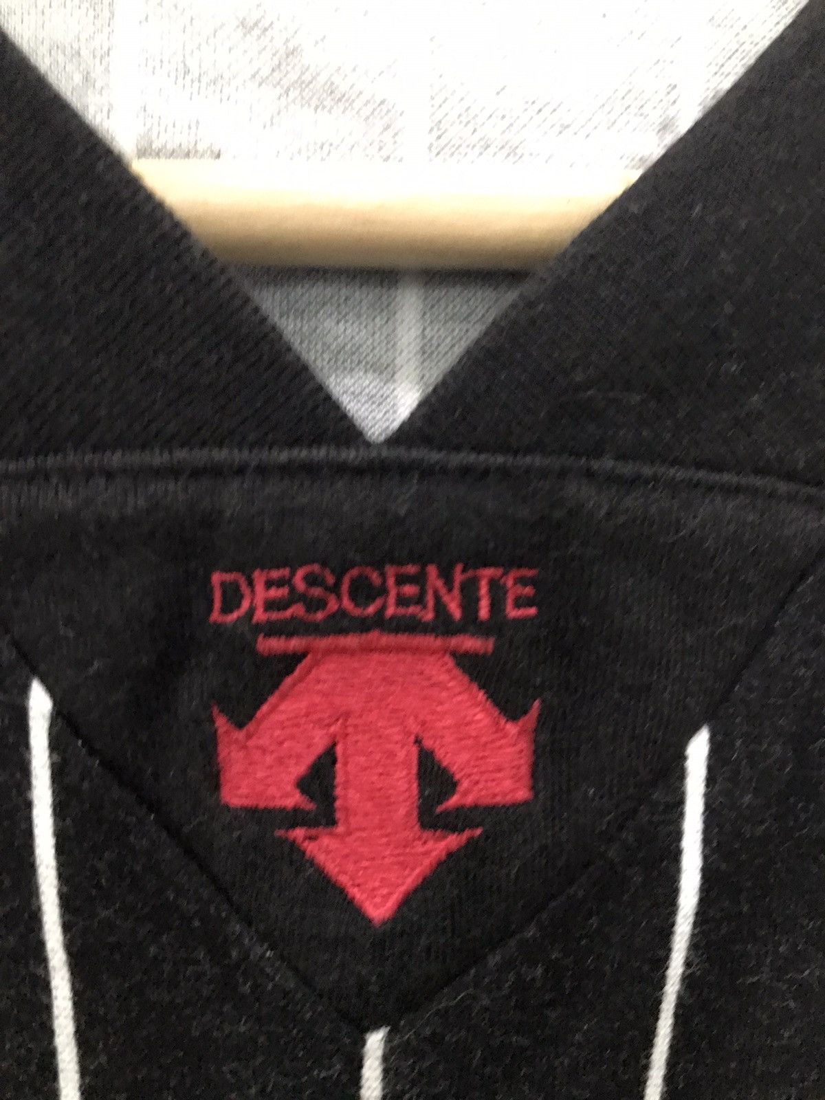 Descente Vtg descente Baseball Jersey Tees Made in Japan Size US M / EU 48-50 / 2 - 4 Thumbnail