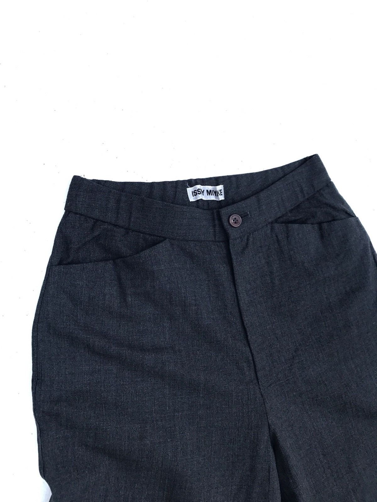 Issey Miyake Issey miyake small size black casual pants japan designer Size US 26 / EU 42 - 3 Thumbnail