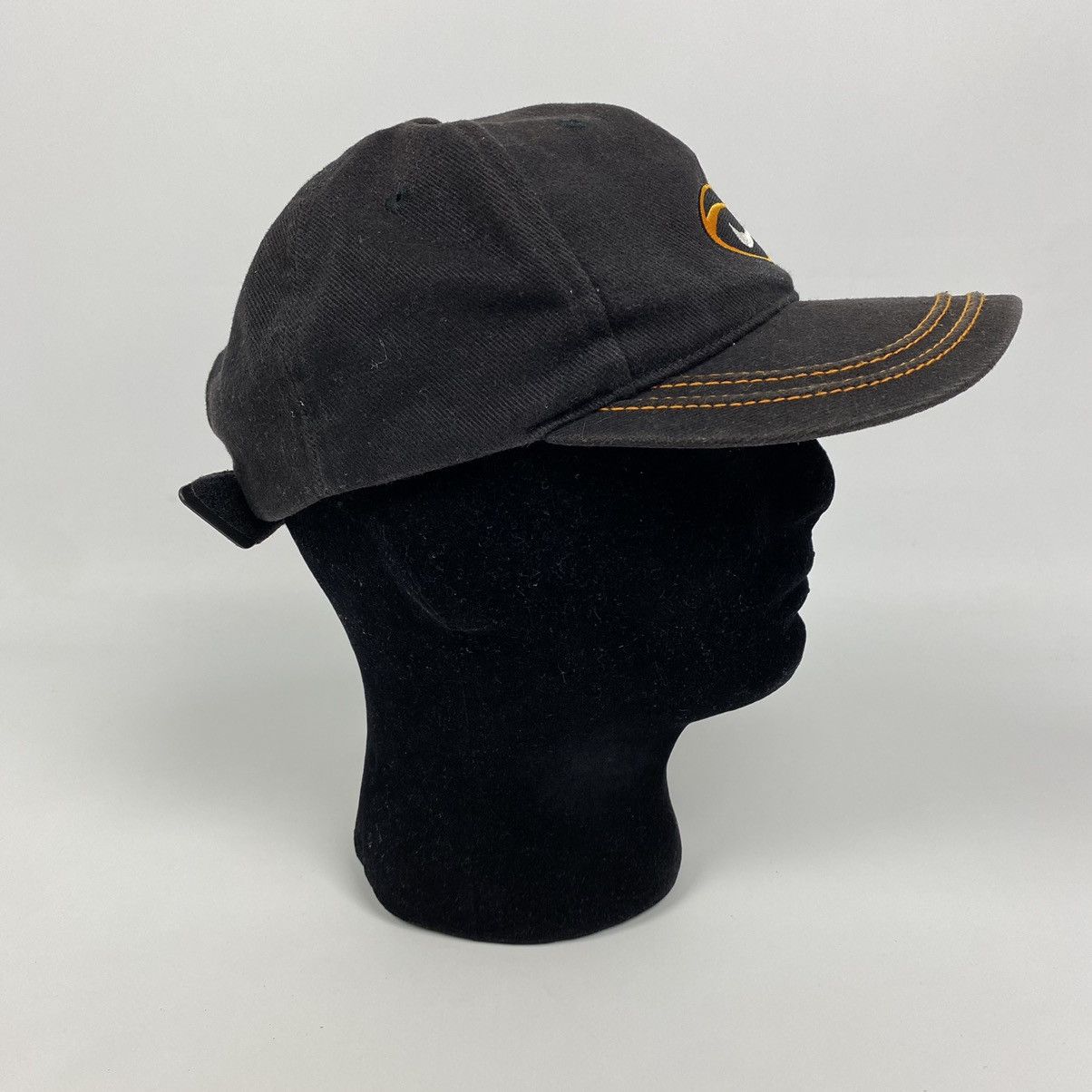Nike 1990’s Vintage Sun Faded Nike Basketball Logo Snap Back Cap Size ONE SIZE - 2 Thumbnail