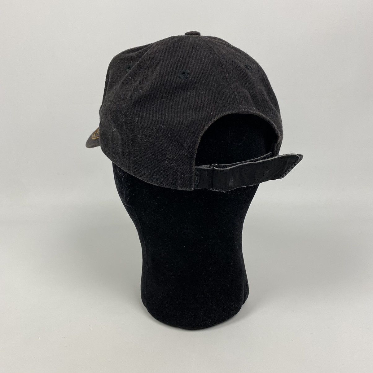 Nike 1990’s Vintage Sun Faded Nike Basketball Logo Snap Back Cap Size ONE SIZE - 3 Thumbnail