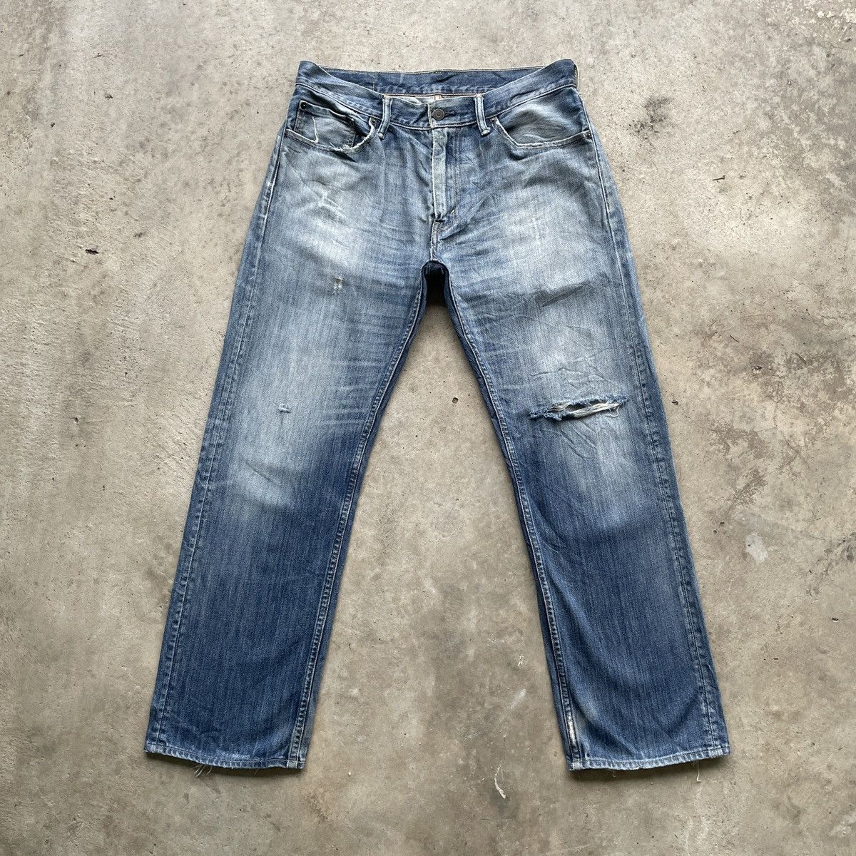 Levi's Vintage Clothing Vintage Levi’s 505 Distressed Faded Denim Jeans Pants W32 Size US 32 / EU 48 - 1 Thumbnail