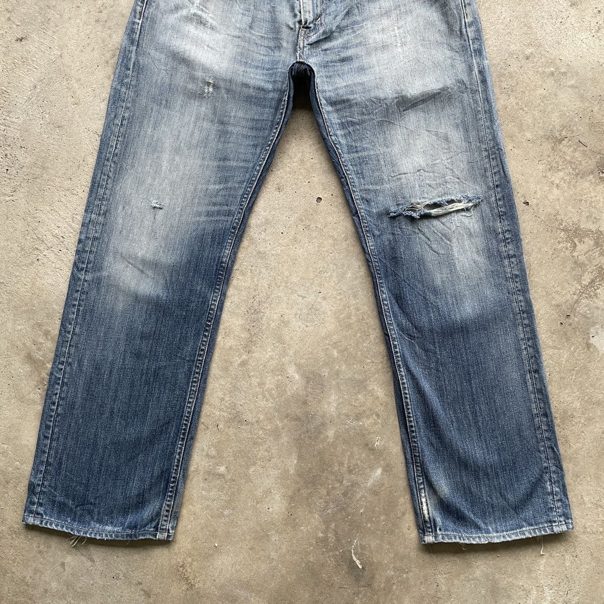Levi's Vintage Clothing Vintage Levi’s 505 Distressed Faded Denim Jeans Pants W32 Size US 32 / EU 48 - 3 Thumbnail