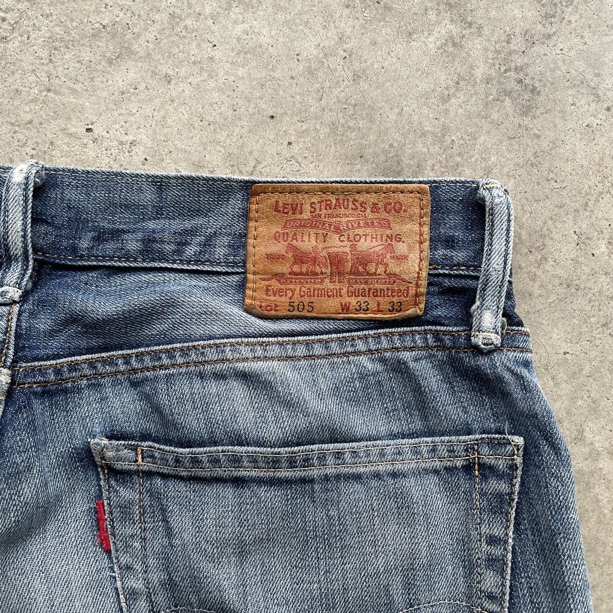 Levi's Vintage Clothing Vintage Levi’s 505 Distressed Faded Denim Jeans Pants W32 Size US 32 / EU 48 - 9 Thumbnail