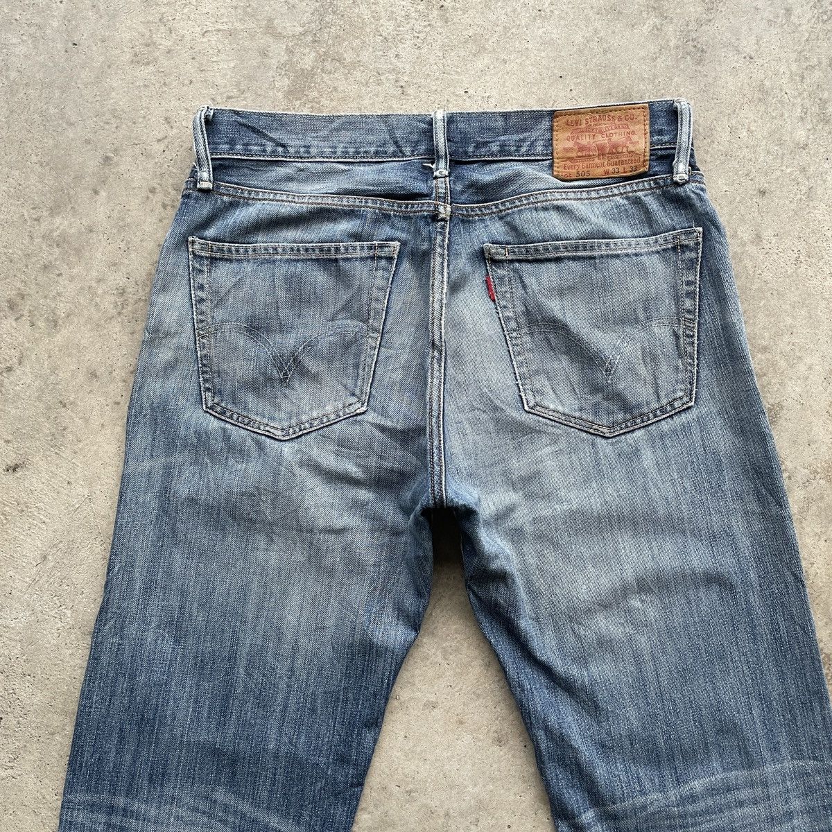 Levi's Vintage Clothing Vintage Levi’s 505 Distressed Faded Denim Jeans Pants W32 Size US 32 / EU 48 - 11 Thumbnail