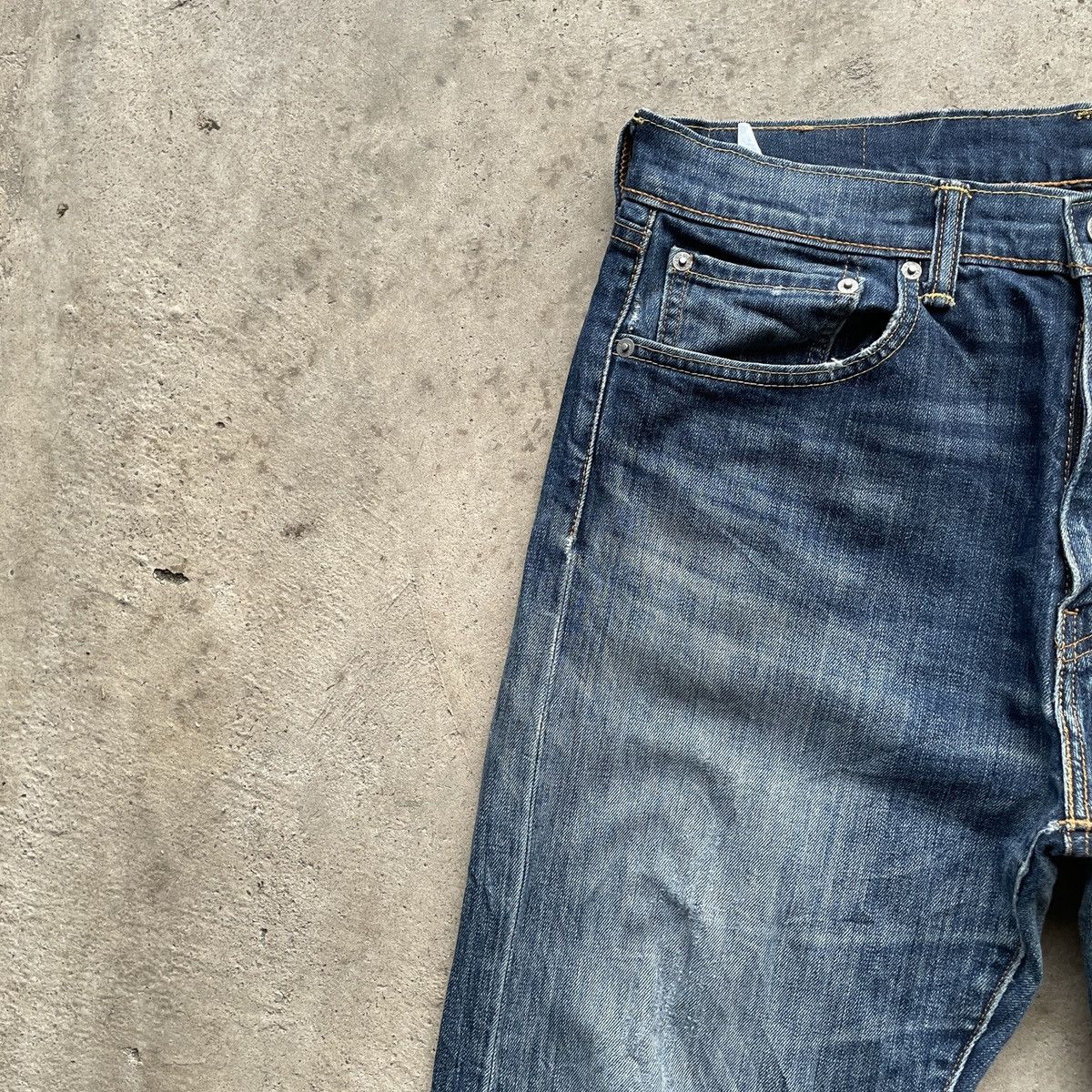 Levi's Vintage Clothing Vintage Levi’s 505 Distressed Faded Denim Jeans Pants W33 Size US 33 - 5 Thumbnail