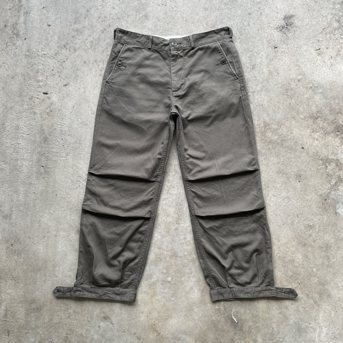 Beams Plus × Japanese Brand × Vintage Vintage Japanese Brand BEAMS Army Green Trousers Pants W30 Size US 30 / EU 46 - 1 Thumbnail
