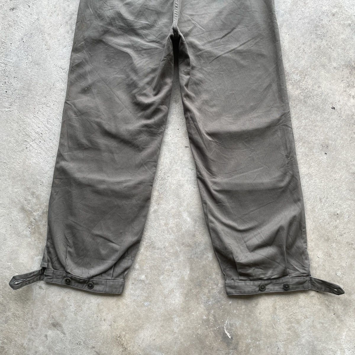 Beams Plus × Japanese Brand × Vintage Vintage Japanese Brand BEAMS Army Green Trousers Pants W30 Size US 30 / EU 46 - 9 Thumbnail