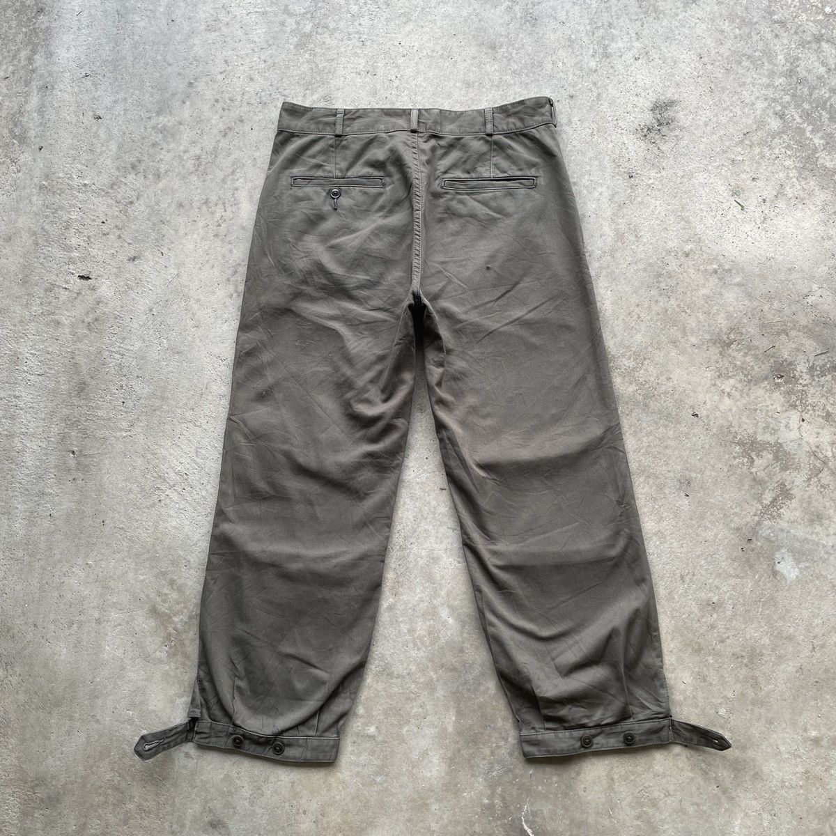 Beams Plus × Japanese Brand × Vintage Vintage Japanese Brand BEAMS Army Green Trousers Pants W30 Size US 30 / EU 46 - 11 Thumbnail