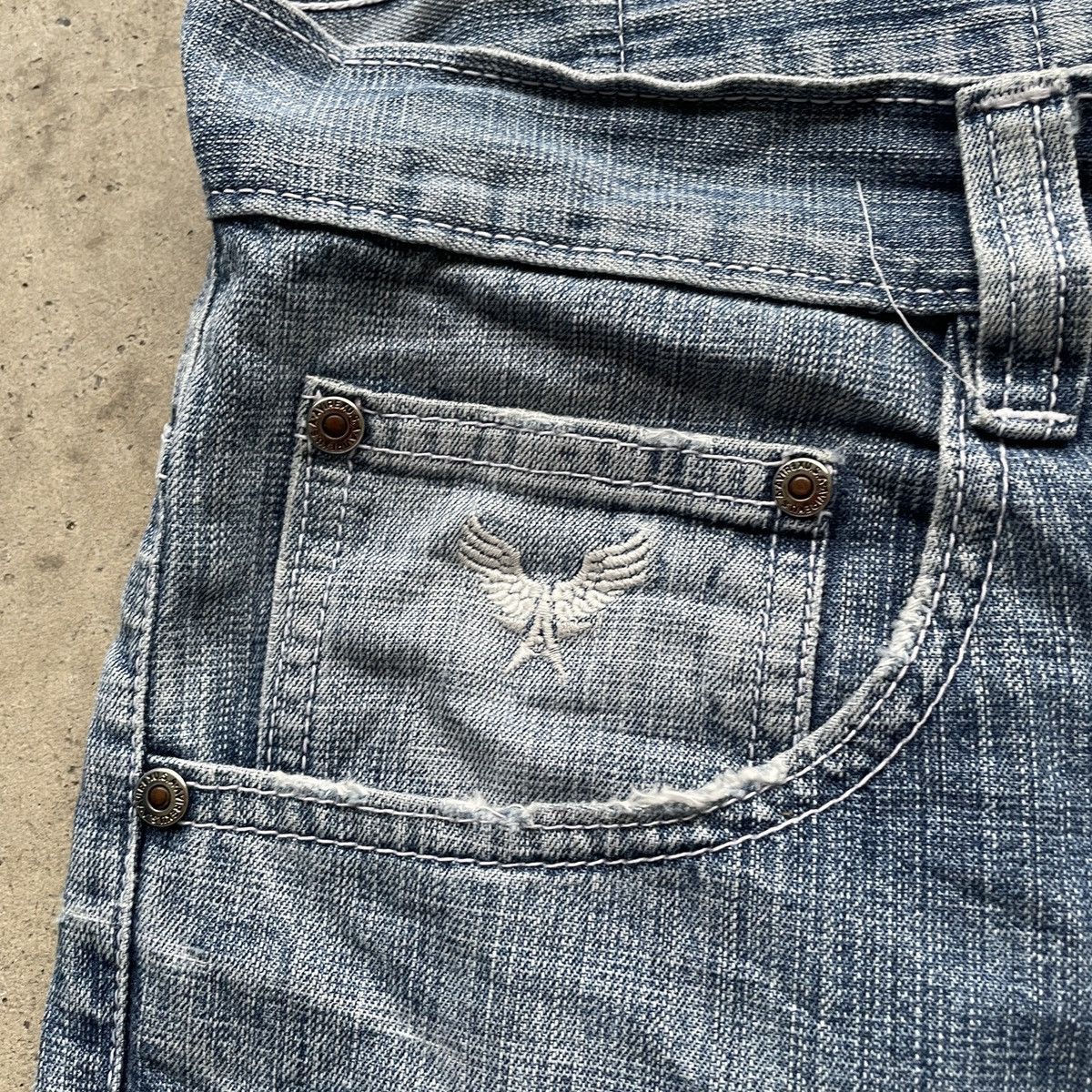 Avirex Vintage Avirex Distressed Faded Denim Jeans Pants W35x28.5 Size US 35 - 7 Thumbnail