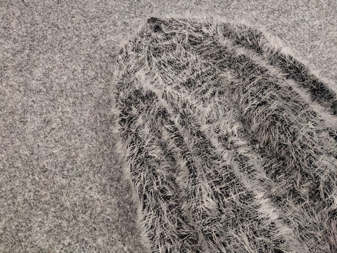 Japanese Brand Vintage 90's Japanese Gray Mohair Style Fuzzy Sweater Hype Size M / US 6-8 / IT 42-44 - 7 Thumbnail
