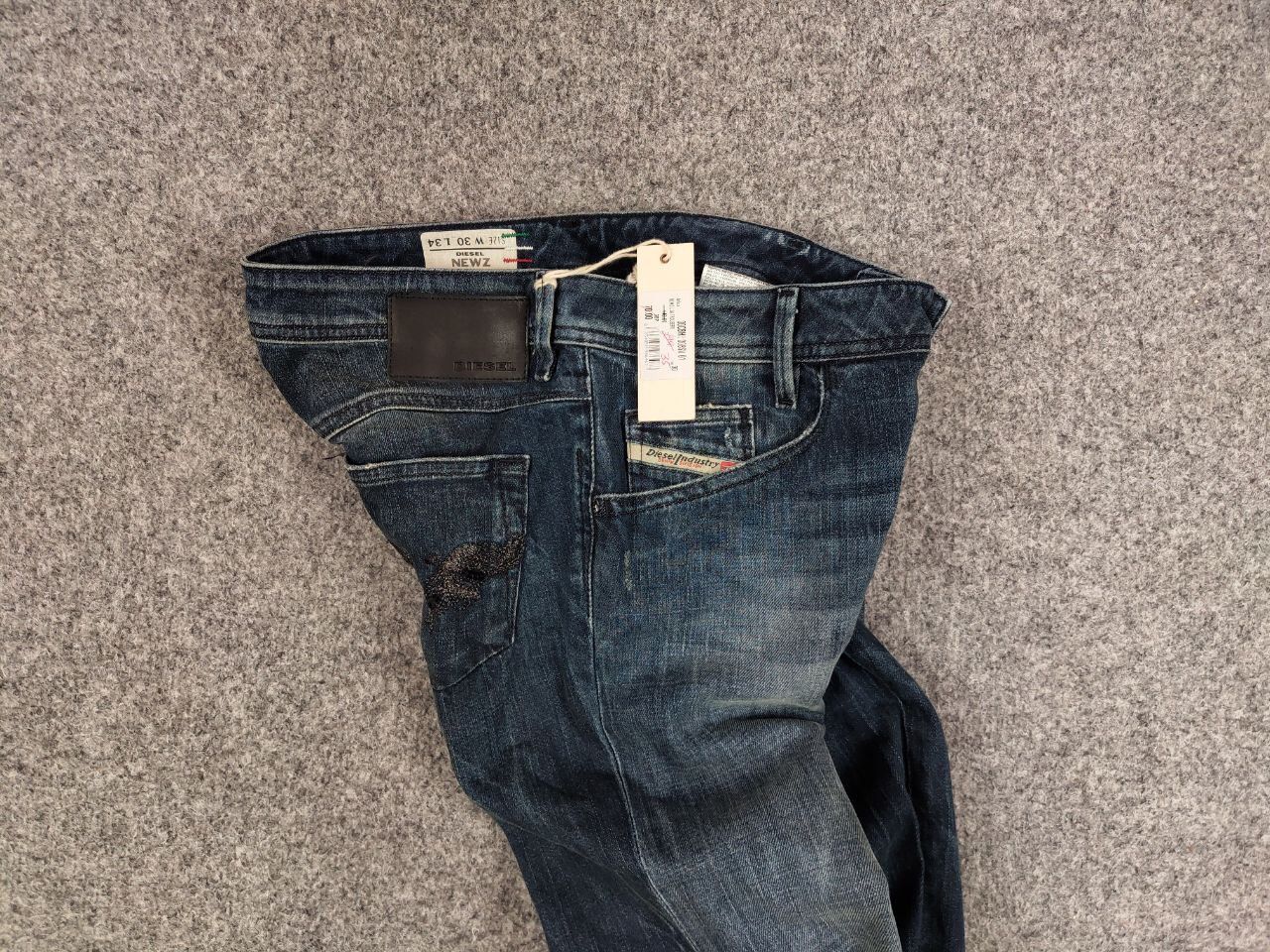 Diesel Vintage Y2K New Diesel News Distressed Denim Jeans Size US 30 / EU 46 - 17 Thumbnail