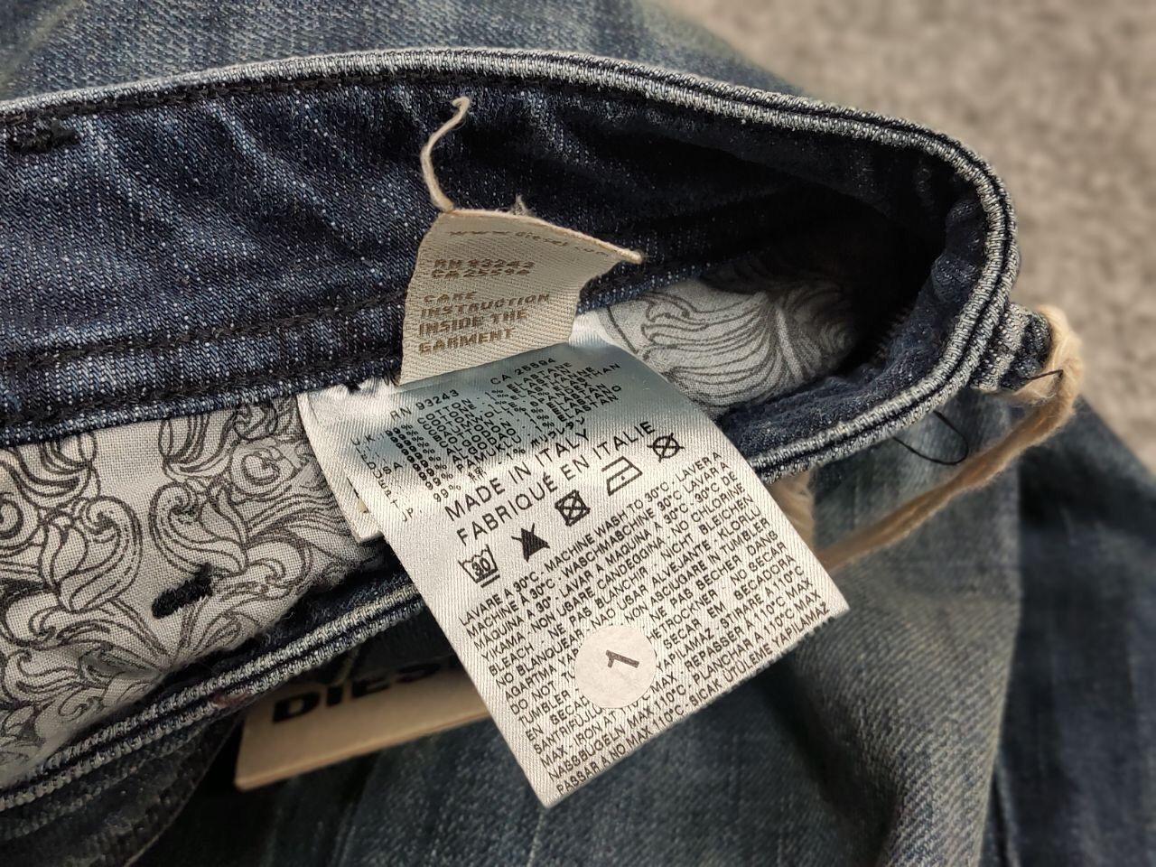Diesel Vintage Y2K New Diesel News Distressed Denim Jeans Size US 30 / EU 46 - 21 Thumbnail
