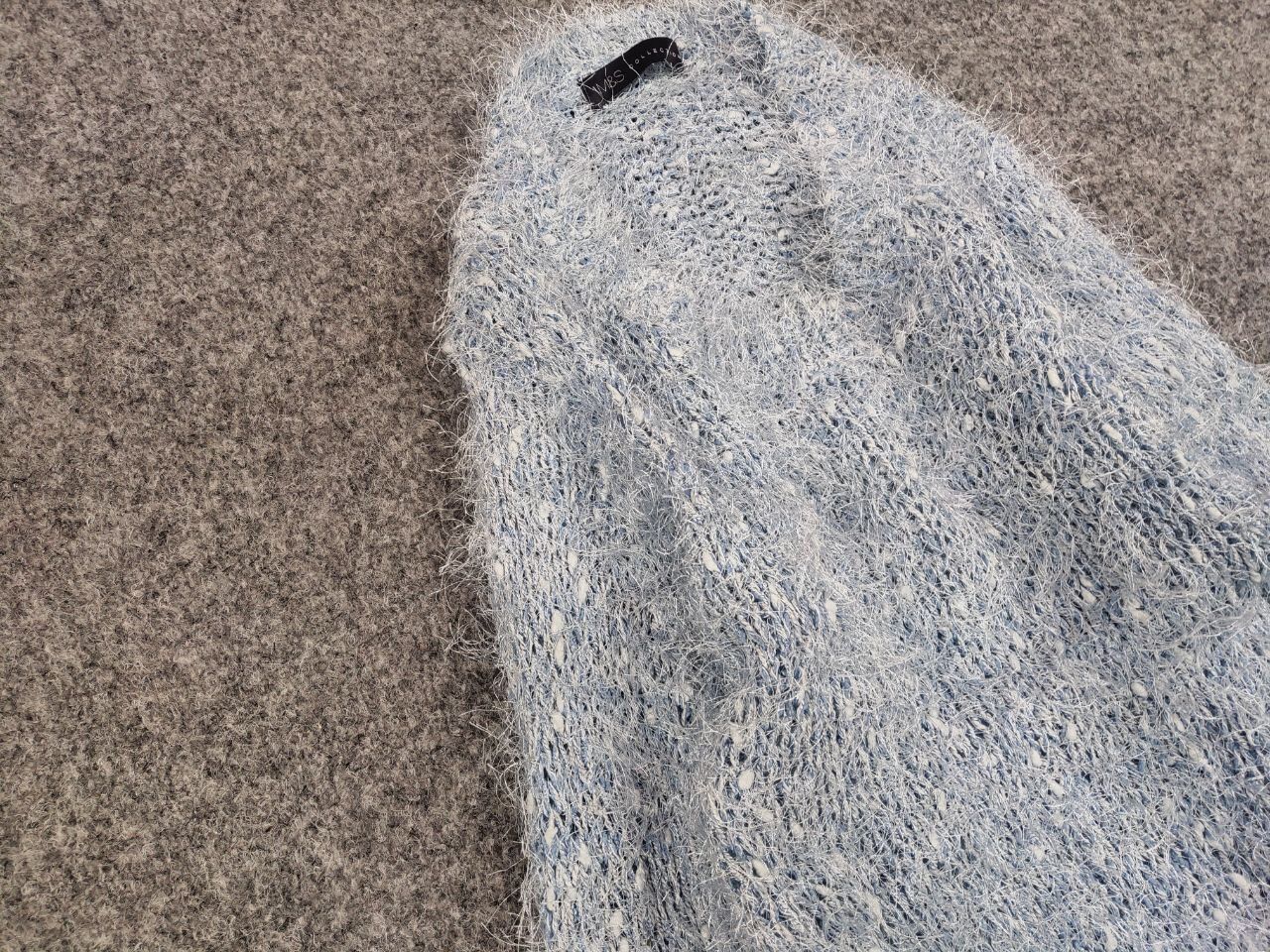 Japanese Brand Vintage 90's Japanese Blue Mohair Style Fuzzy Sweater Hype Size M / US 6-8 / IT 42-44 - 7 Thumbnail