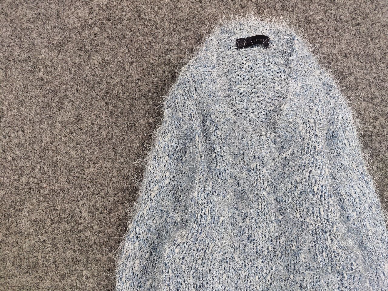 Japanese Brand Vintage 90's Japanese Blue Mohair Style Fuzzy Sweater Hype Size M / US 6-8 / IT 42-44 - 11 Thumbnail