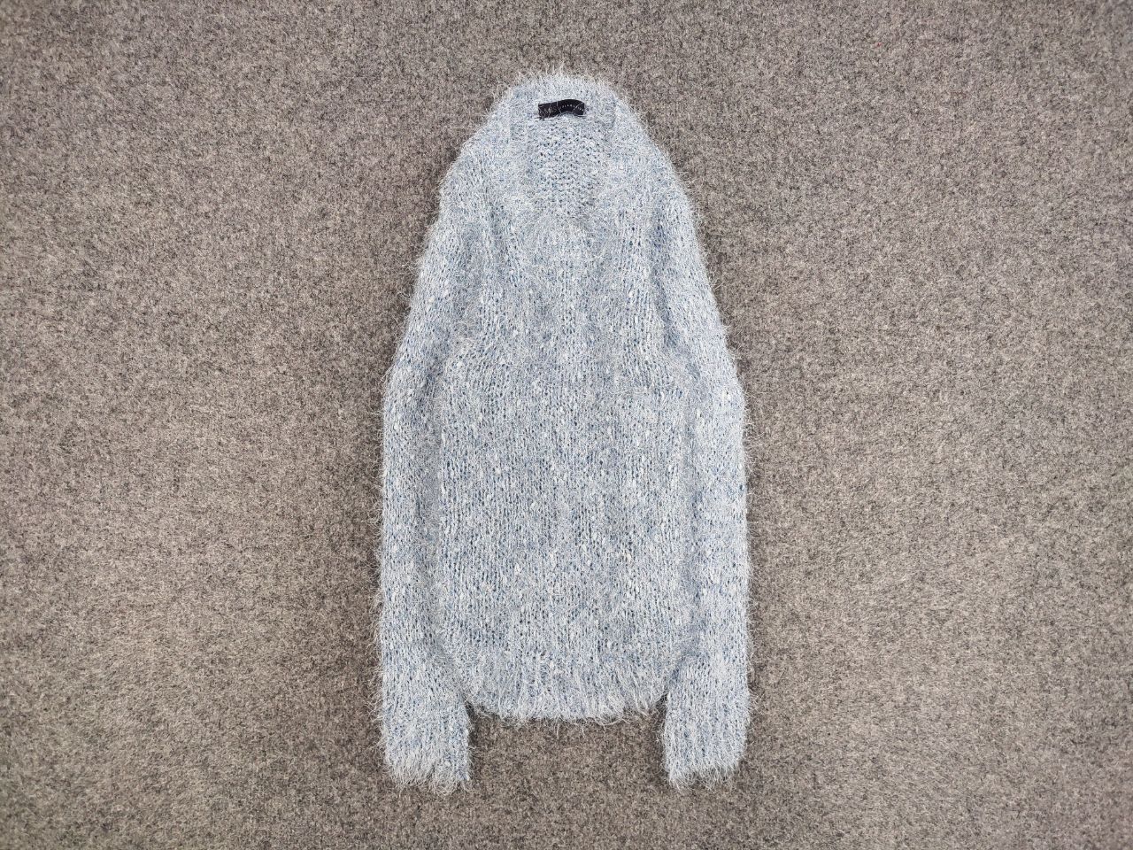 Japanese Brand Vintage 90's Japanese Blue Mohair Style Fuzzy Sweater Hype Size M / US 6-8 / IT 42-44 - 1 Thumbnail