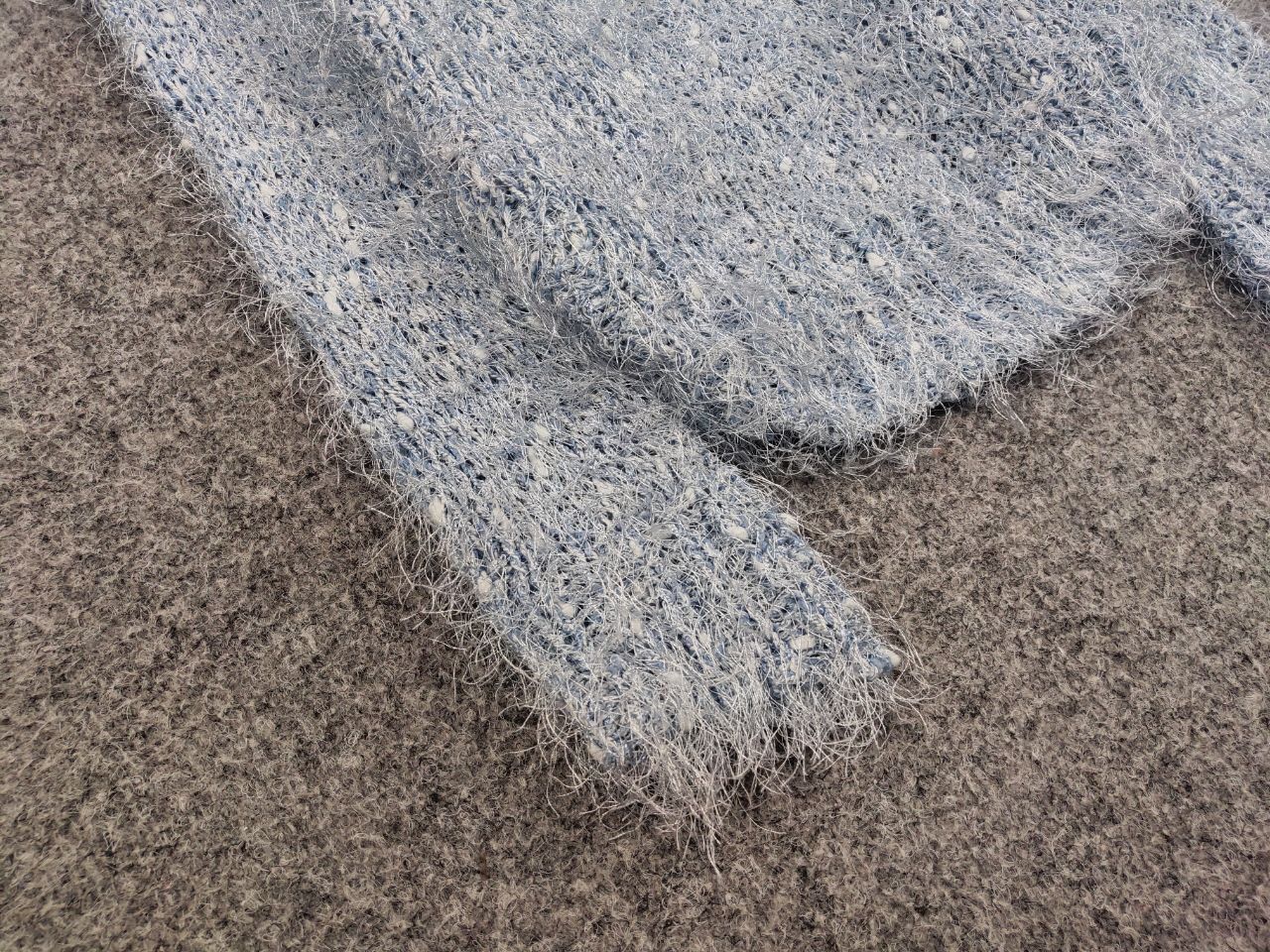 Japanese Brand Vintage 90's Japanese Blue Mohair Style Fuzzy Sweater Hype Size M / US 6-8 / IT 42-44 - 6 Thumbnail