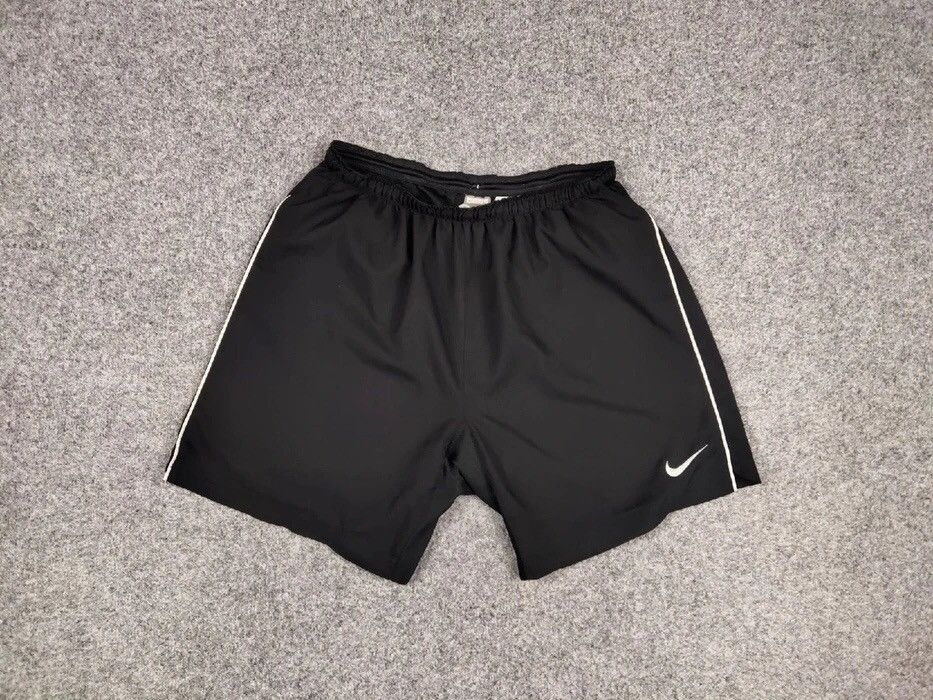 Nike Vintage Nike Shorts Black Logo swoosh casual Y2K Streetwear Size US 35 - 10 Thumbnail