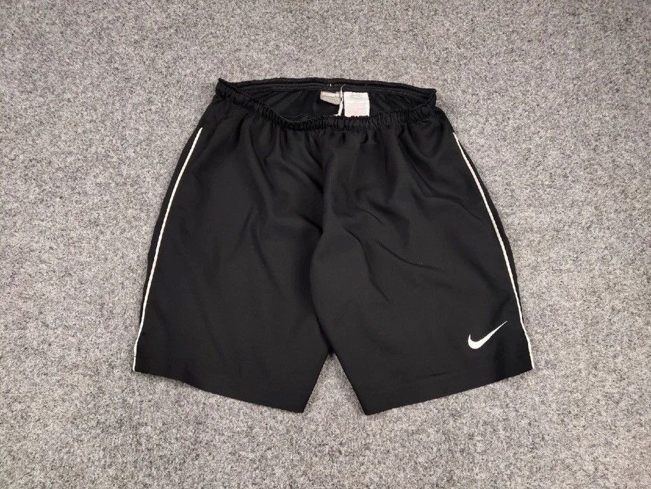 Nike Vintage Nike Shorts Black Logo swoosh casual Y2K Streetwear Size US 35 - 3 Thumbnail