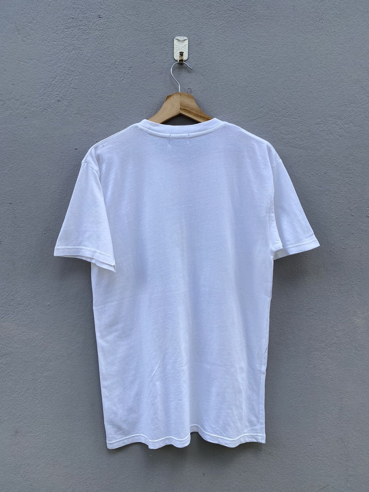 Japanese Brand 💥Vintage 80s-90s CAPCOM “ROCKMAN” Games Rare Graphic Tees Size US L / EU 52-54 / 3 - 6 Thumbnail