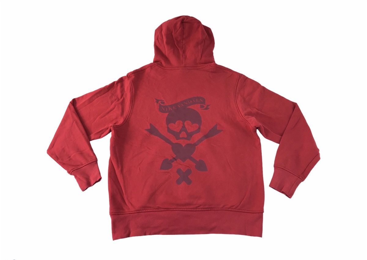 Nike Pull Over Nike Vandals Skull Bones Hoodies Sweatshirt Size XL / US 12-14 / IT 48-50 - 1 Thumbnail