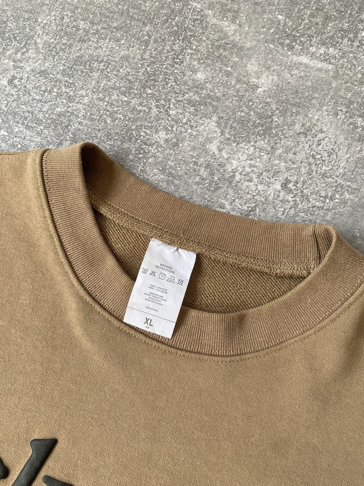 Rap Tees × Vintage Lucky Me I See Ghosts Smiley Face Rap Hip Hop Sweatshirt Size US XL / EU 56 / 4 - 6 Thumbnail