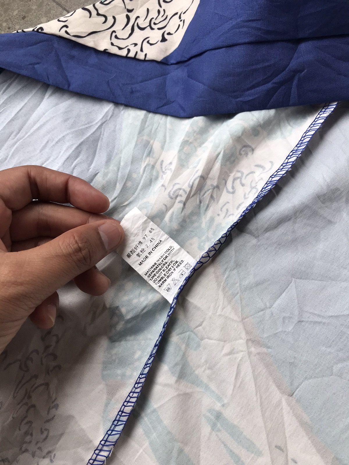 Japanese Brand Rayon Fullprint kimono koi fish noragi wave fits all Size US L / EU 52-54 / 3 - 7 Thumbnail