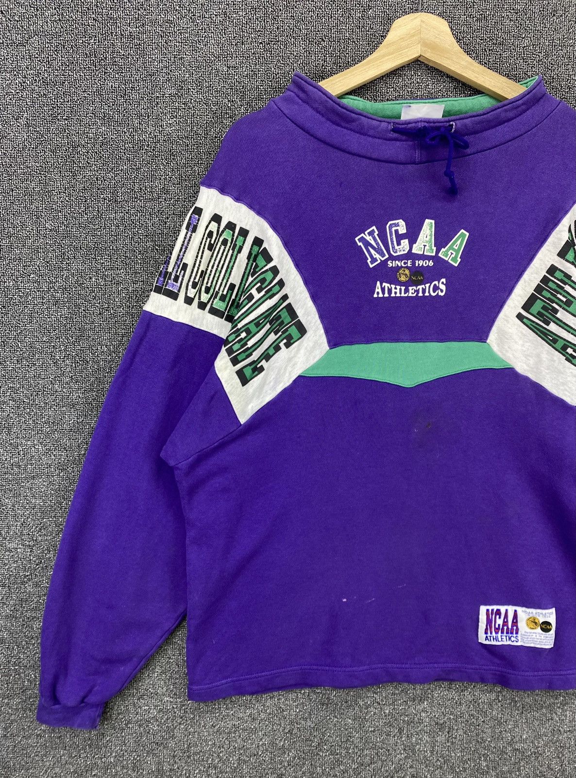 Descente Vintage Ncaa Athletics Collegiate By Descente Sweatshirts Size US M / EU 48-50 / 2 - 3 Thumbnail