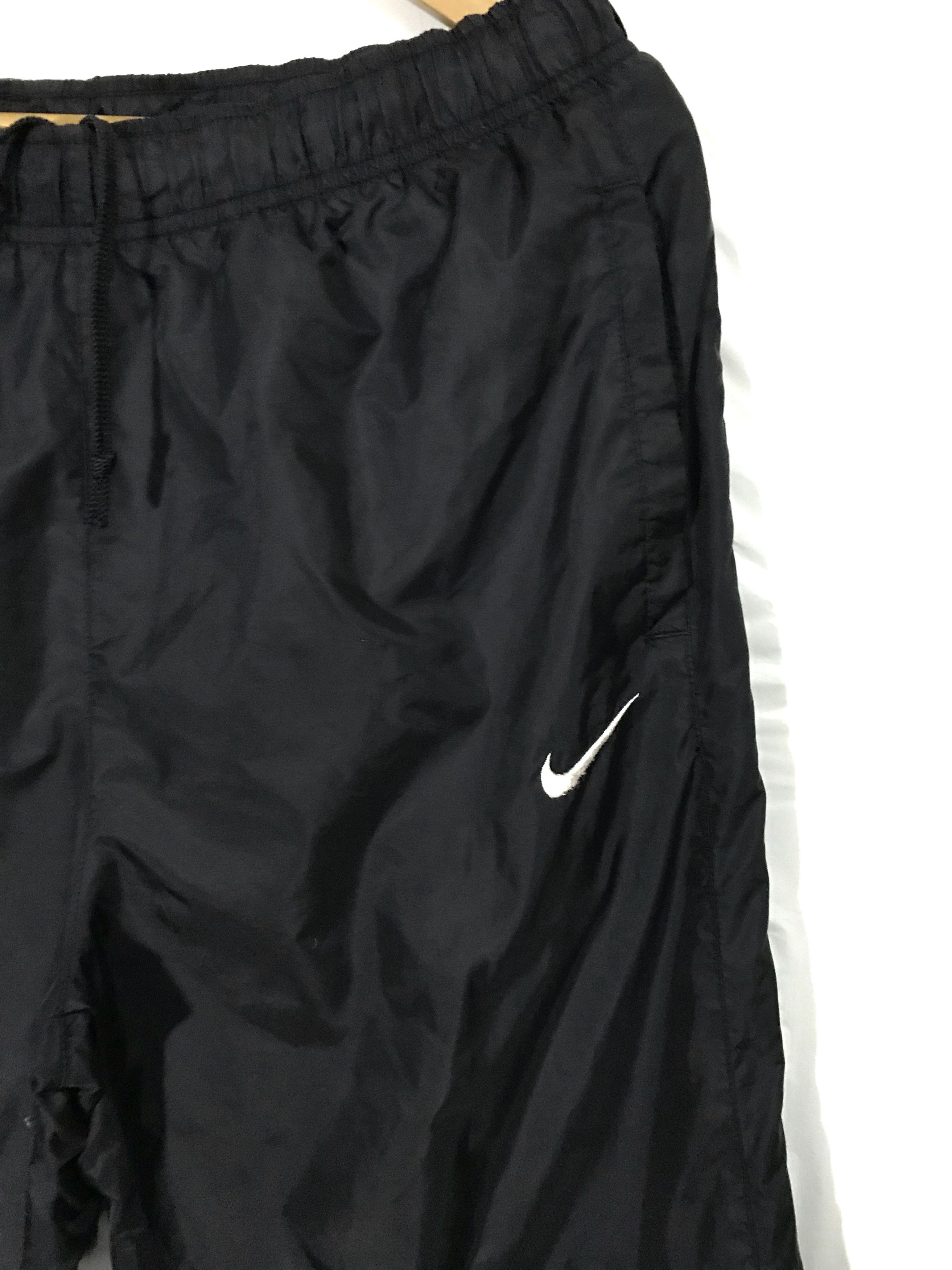 Nike Vintage Nike Black Windbreaker Size US 34 / EU 50 - 6 Thumbnail