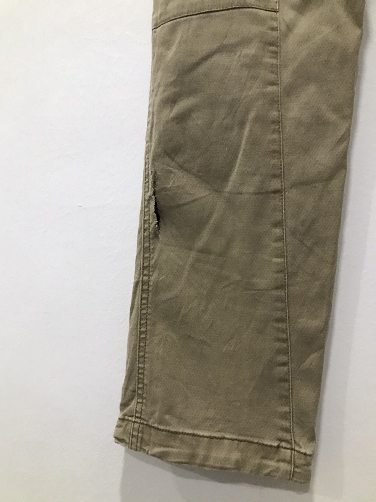 Japanese Brand IZ7250 Faded distressed Cargo Multipocket pants Size US 30 / EU 46 - 19 Thumbnail