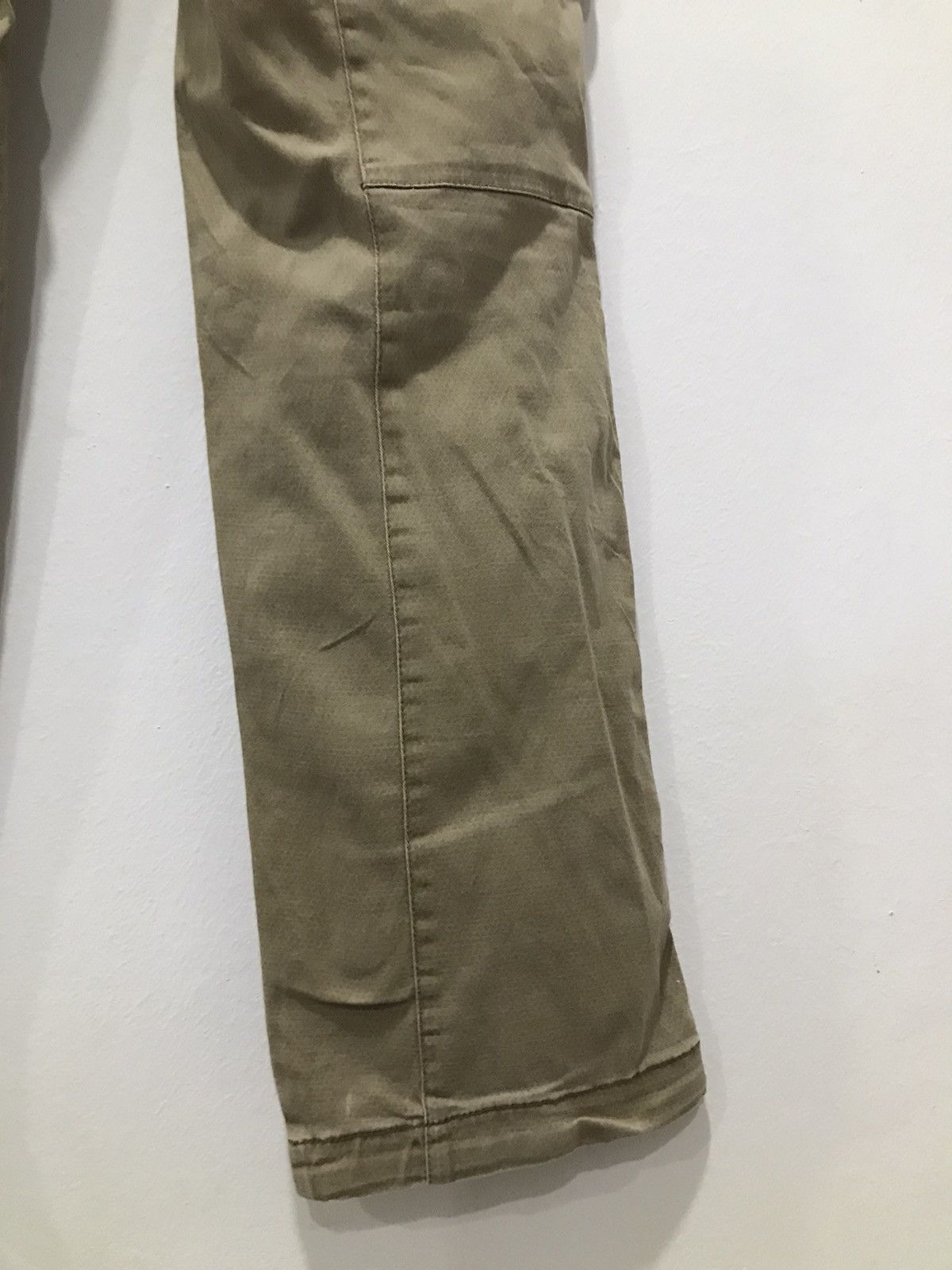 Japanese Brand IZ7250 Faded distressed Cargo Multipocket pants Size US 30 / EU 46 - 18 Thumbnail