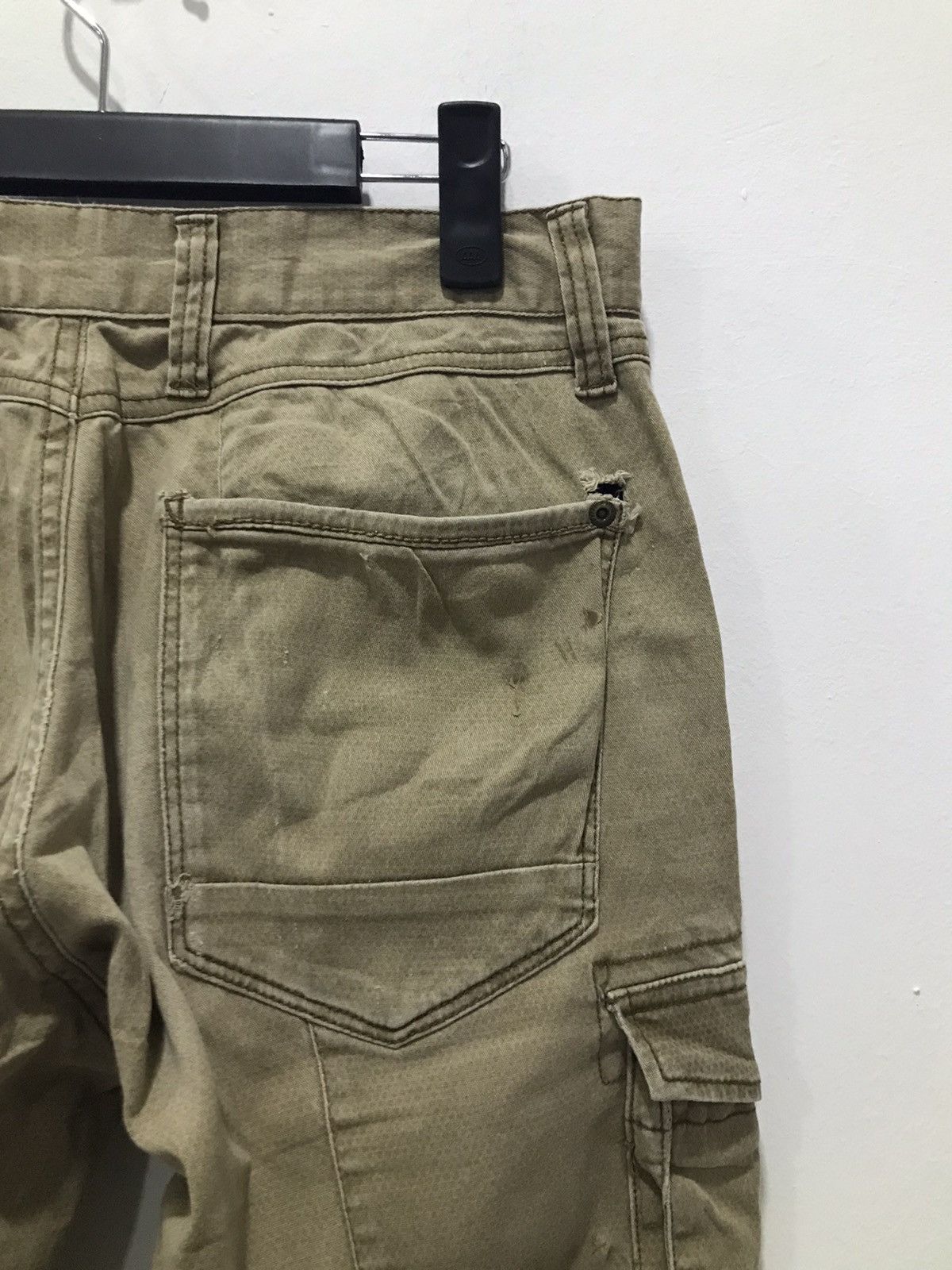 Japanese Brand IZ7250 Faded distressed Cargo Multipocket pants Size US 30 / EU 46 - 15 Thumbnail