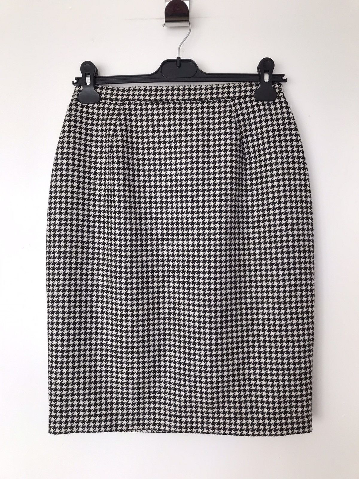Jupe Crayon Thierry Mugler Gris Clair - Taille 40, Occasion En Très Bon état (Style épuré Et élégant)