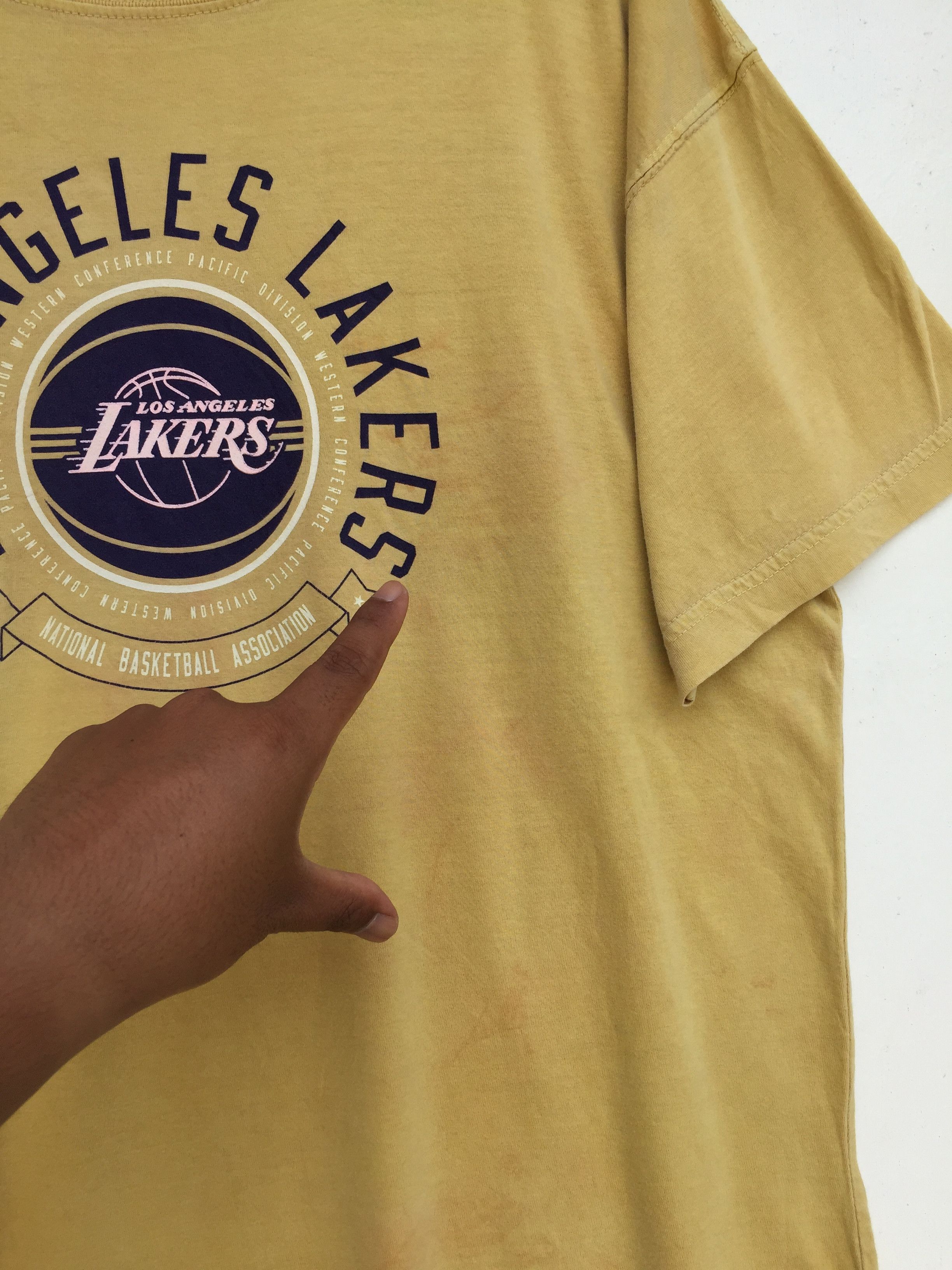 Adidas Vintage Adidas L.A Lakers NBA T shirt Size US L / EU 52-54 / 3 - 5 Thumbnail
