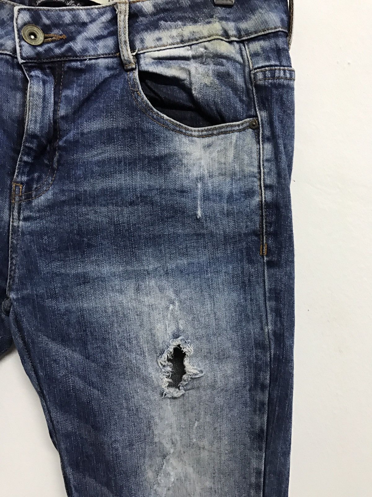 Zara Zara Distressed Denim Slim Fit Design Kurt Cobain Grunge Size US 30 / EU 46 - 5 Thumbnail