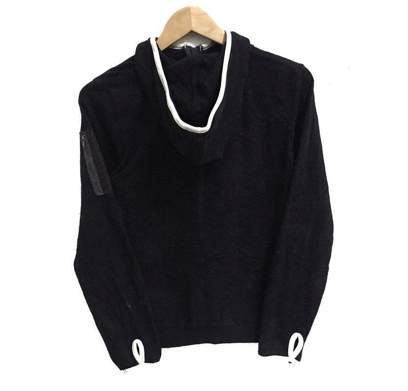 Japanese Brand × Undercover × Uniqlo UNIQLO UNDERCOVER Japanese Brand Fleece Hoodie Sweater Size US XS / EU 42 / 0 - 2 Thumbnail