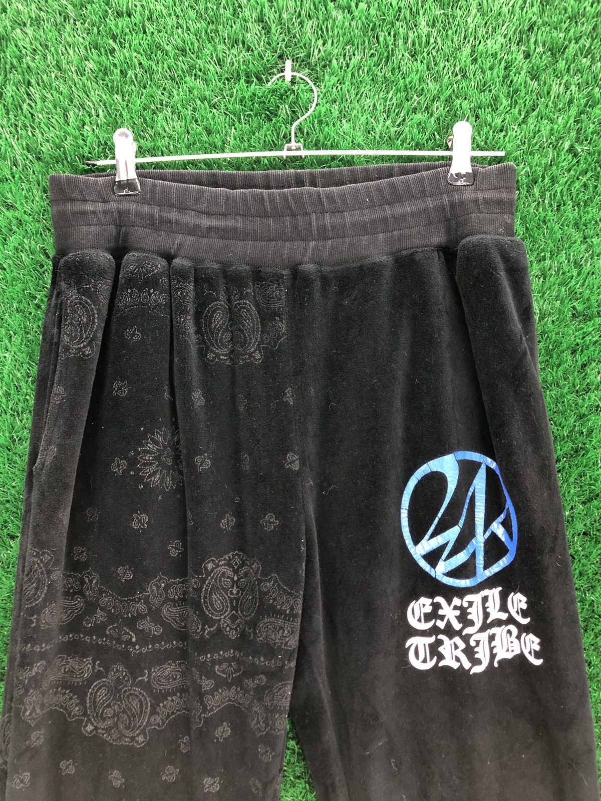 City Streets Vintage 24 Karats Gold Diggers Velvet Paisley Size US 32 / EU 48 - 2 Thumbnail