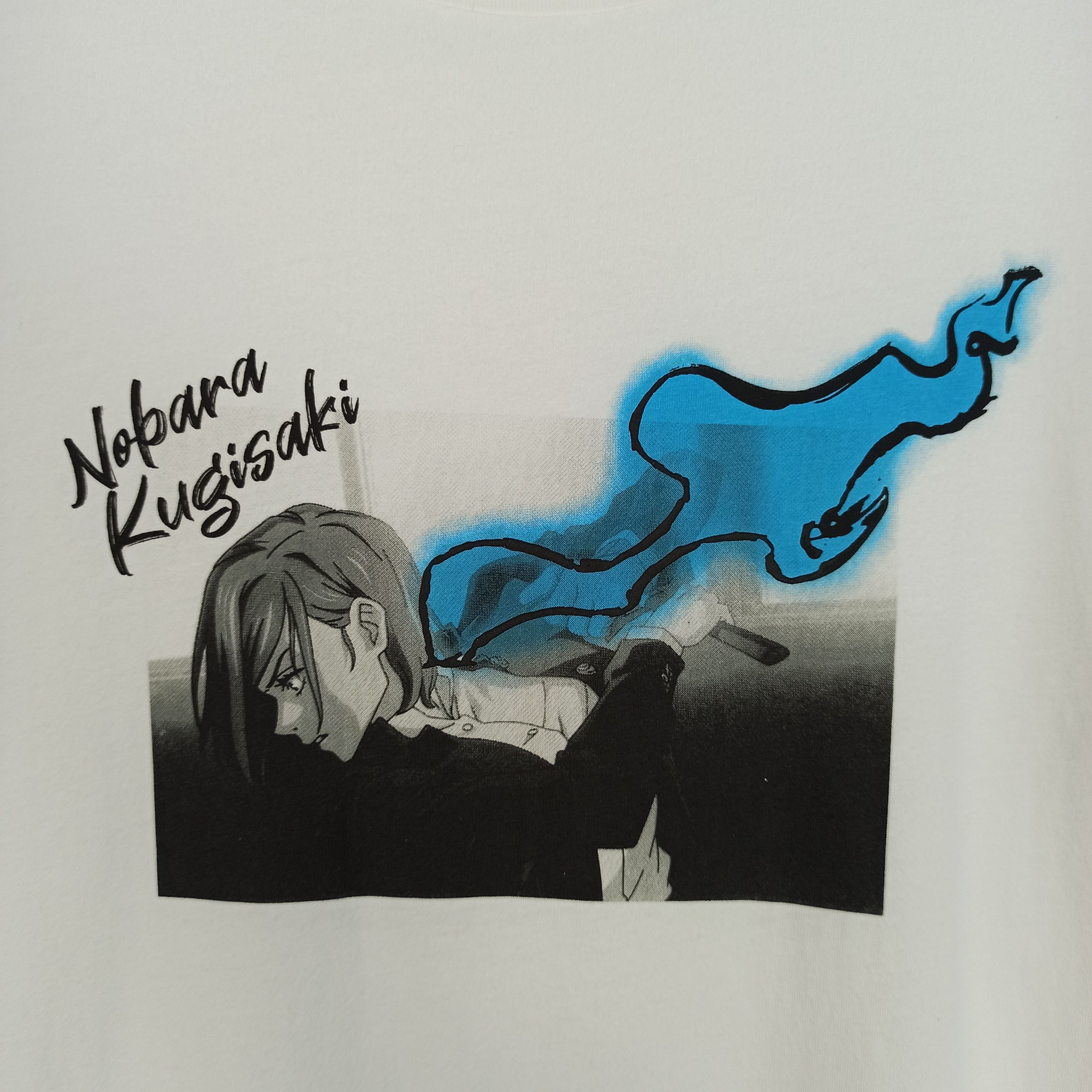 Anime Kaos Uniqlo X Jujutsu Kaisen Nobara Kugisaki Anime Version Size US M / EU 48-50 / 2 - 3 Thumbnail