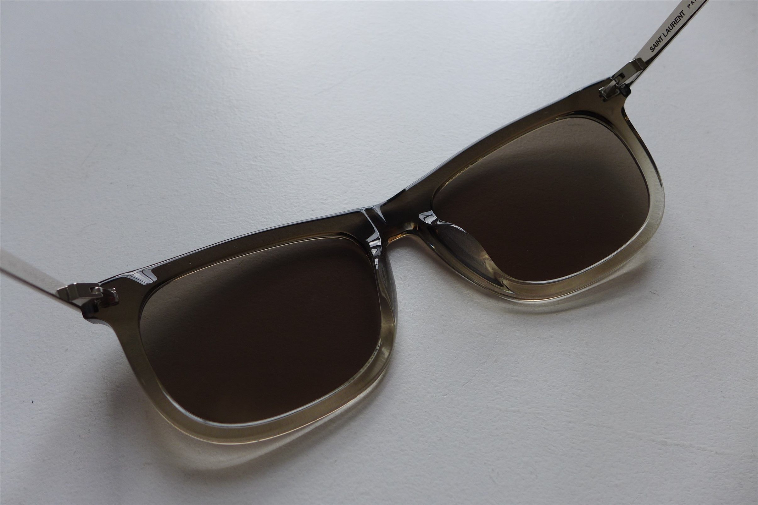 Saint Laurent Paris Saint Laurent SL509 Sunglasses - Clear & Grey Acetate Size ONE SIZE - 11 Thumbnail