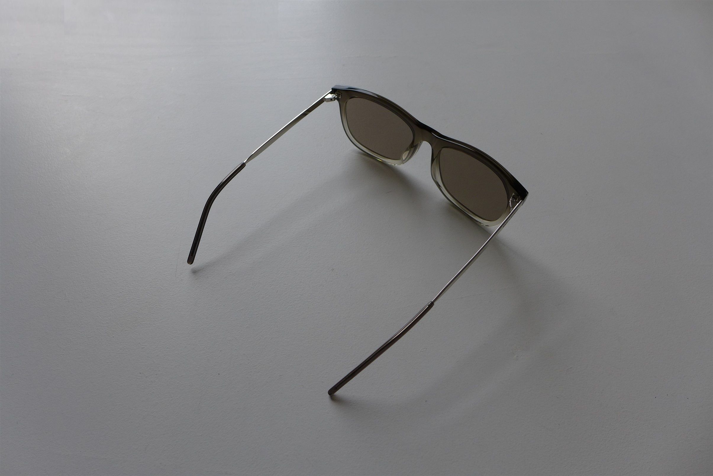 Saint Laurent Paris Saint Laurent SL509 Sunglasses - Clear & Grey Acetate Size ONE SIZE - 8 Thumbnail