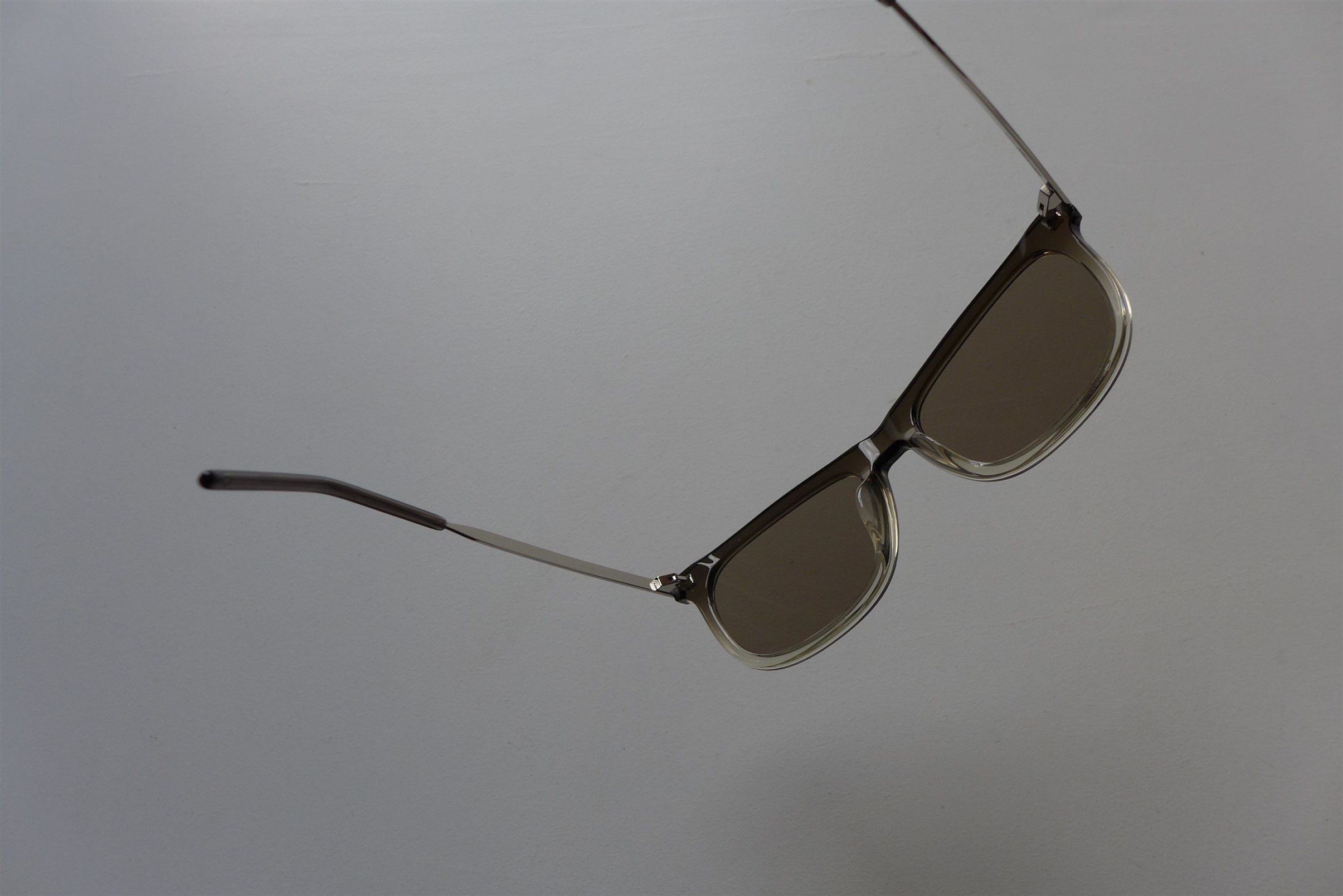 Saint Laurent Paris Saint Laurent SL509 Sunglasses - Clear & Grey Acetate Size ONE SIZE - 16 Thumbnail